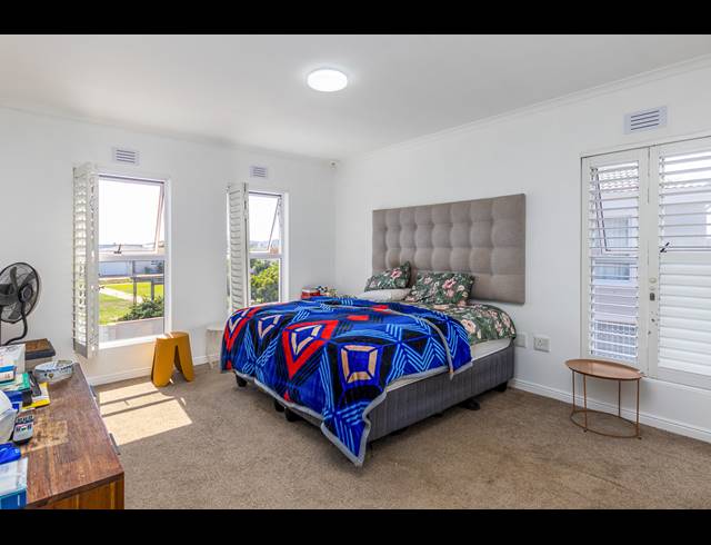 4 BEDROOM FREESTANDING FOR SALE IN SUNNINGDALE